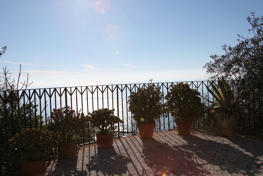 Villa "Ai Galli" Террачина Экстерьер фото